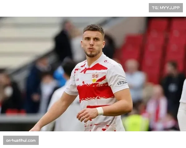 实时：斯图加特球员菲里希禁区倒地，VAR介入复核后未判点球